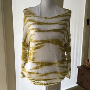 Fun and funky SISTERS size S green and cream mesh knit sweater